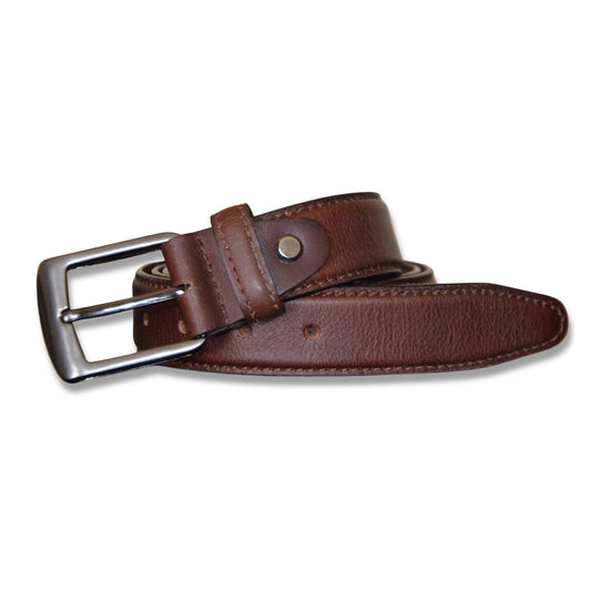 Brown leather belt with silver buckle for smart and casual outfits.